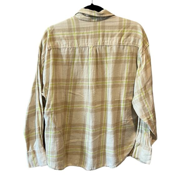 Levi’s Ladies Relaxed Fit Button Up lightweight Flannel Check Plaid Shirt sz L - Picture 10 of 11